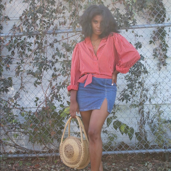 Vintage red and white Button Down... - Picture 3 of 3